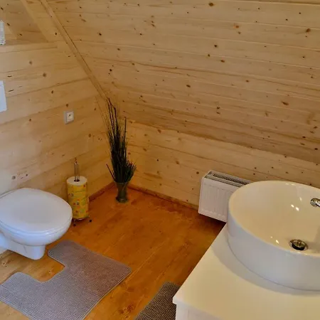 Katerina بيت ضيافة بروموف